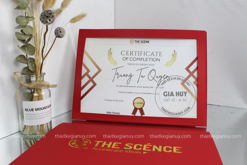 mau bang khen dong khung moi